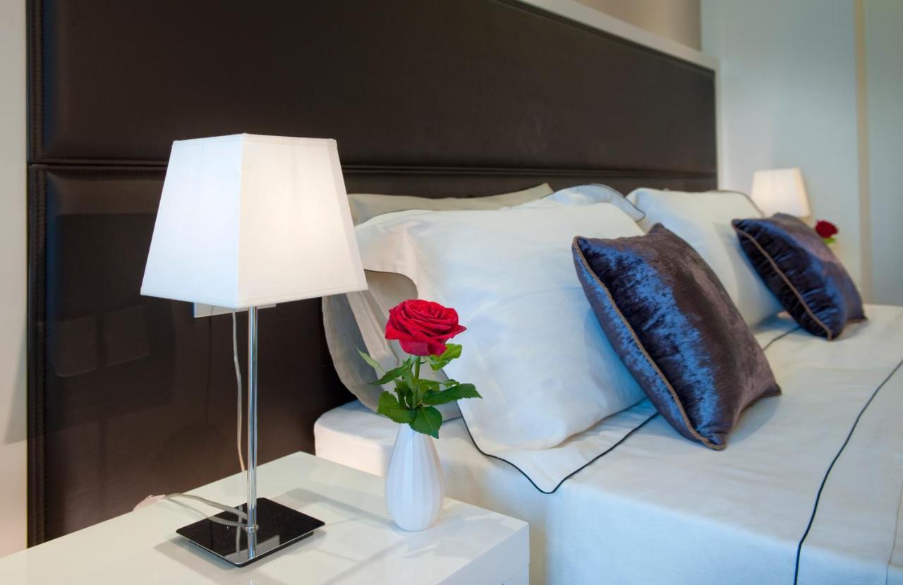Hotel 2000 Riccione Kültér fotó