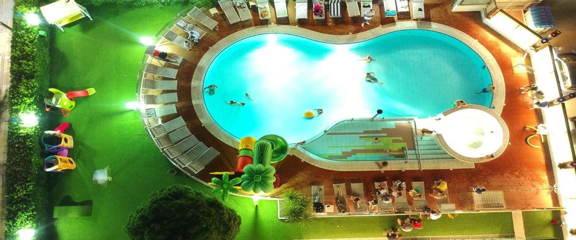 Hotel 2000 Riccione Kültér fotó