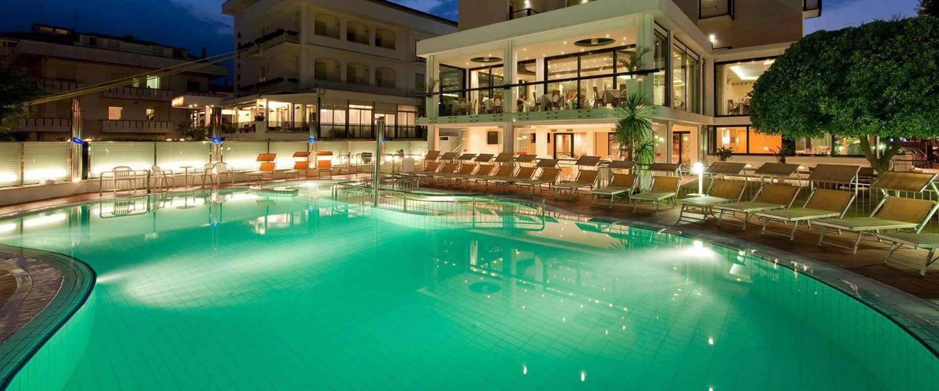 Hotel 2000 Riccione Kültér fotó