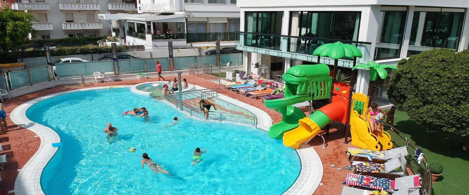 Hotel 2000 Riccione Kültér fotó
