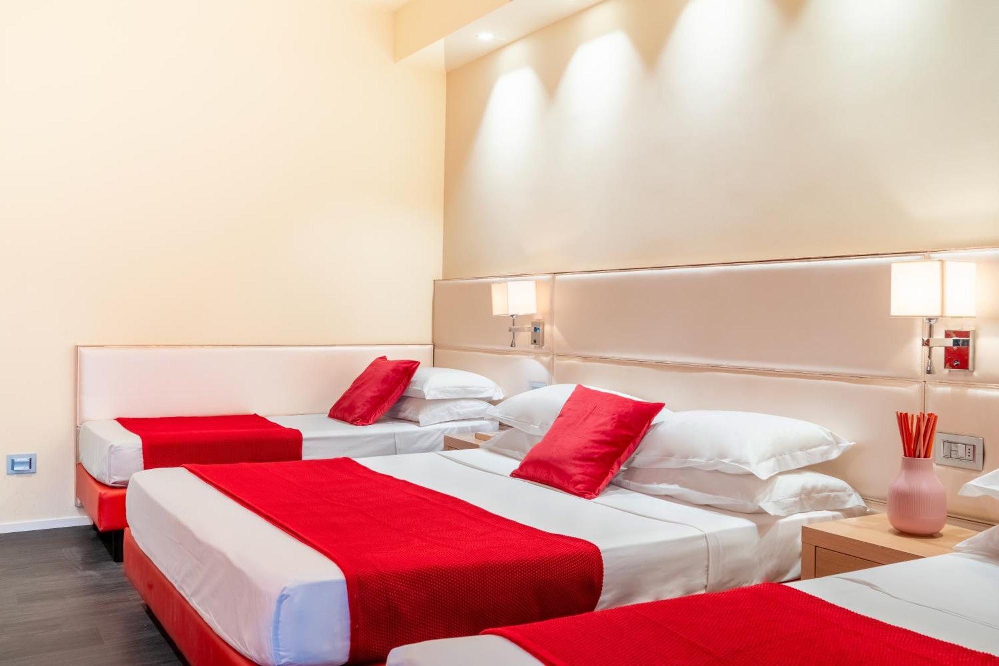 Hotel 2000 Riccione Kültér fotó