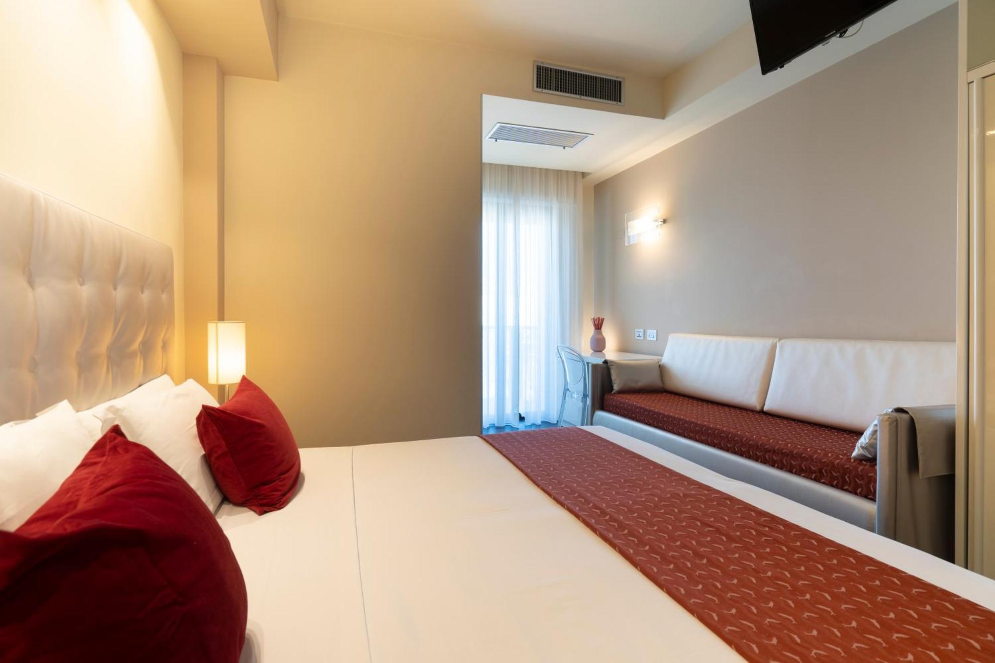Hotel 2000 Riccione Kültér fotó