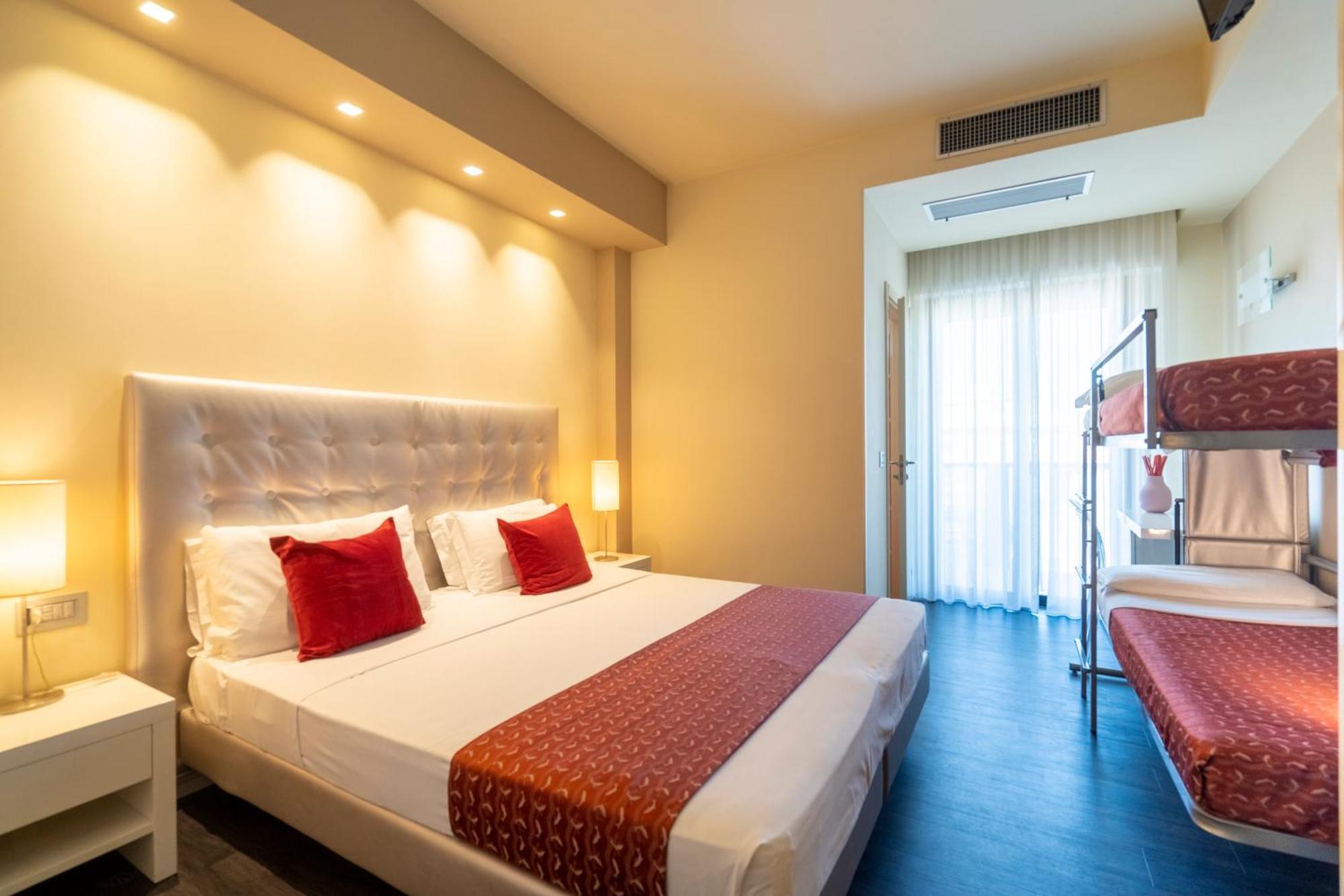 Hotel 2000 Riccione Kültér fotó