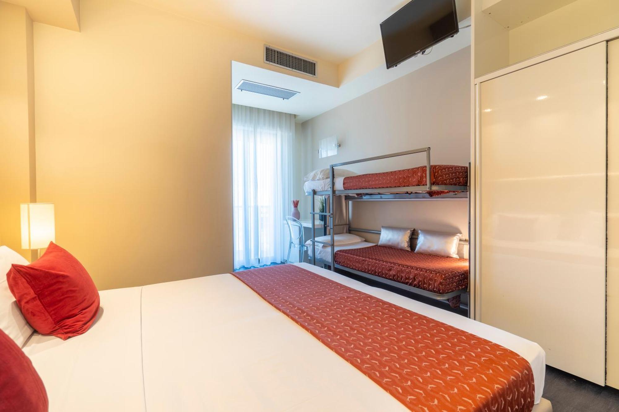 Hotel 2000 Riccione Kültér fotó