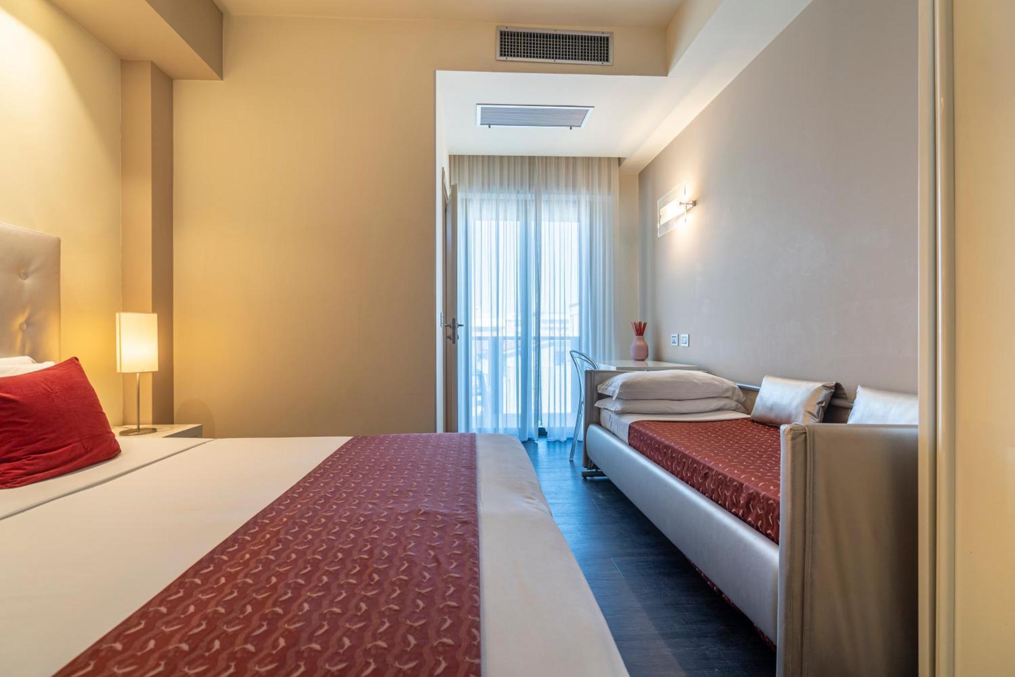 Hotel 2000 Riccione Kültér fotó
