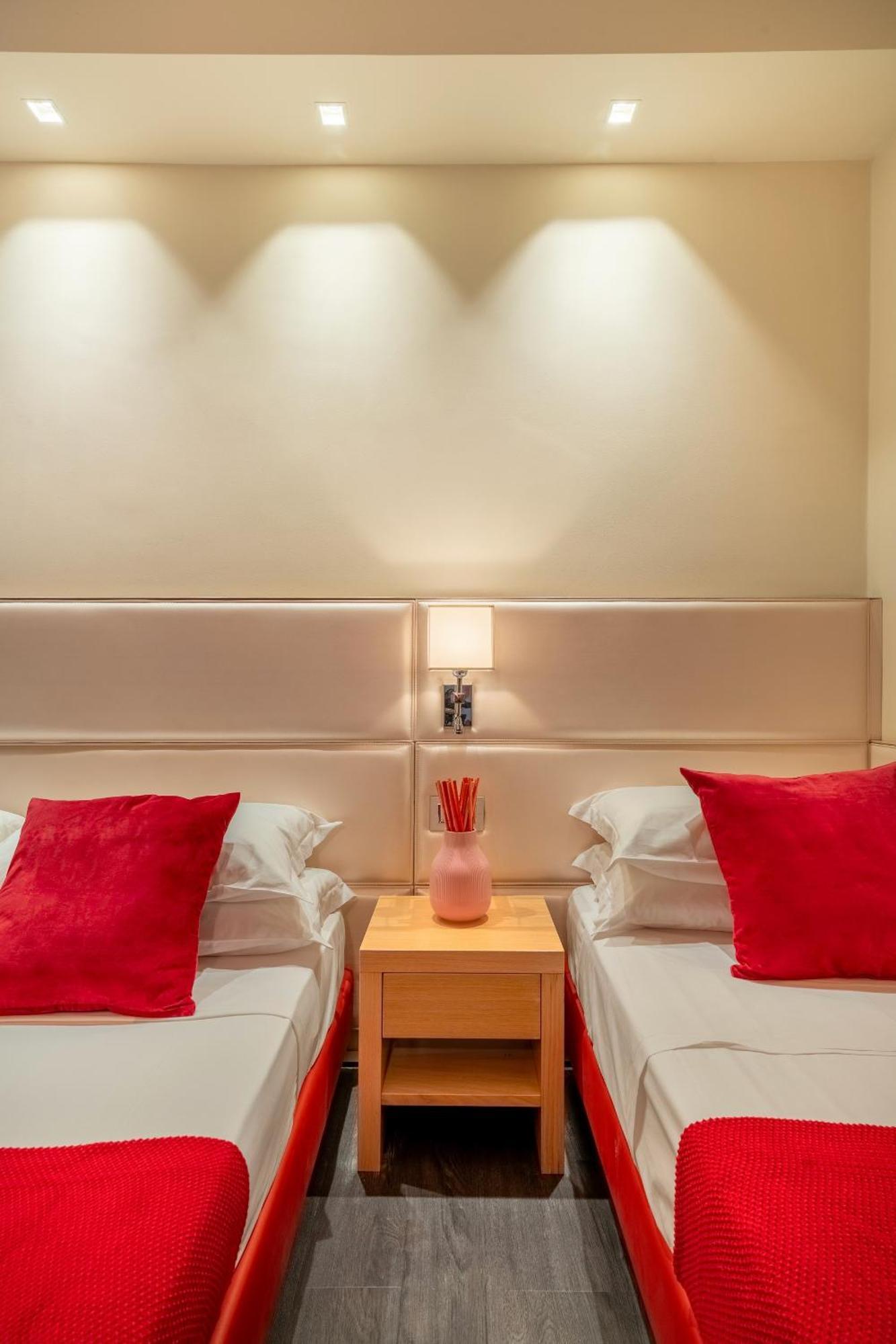 Hotel 2000 Riccione Kültér fotó