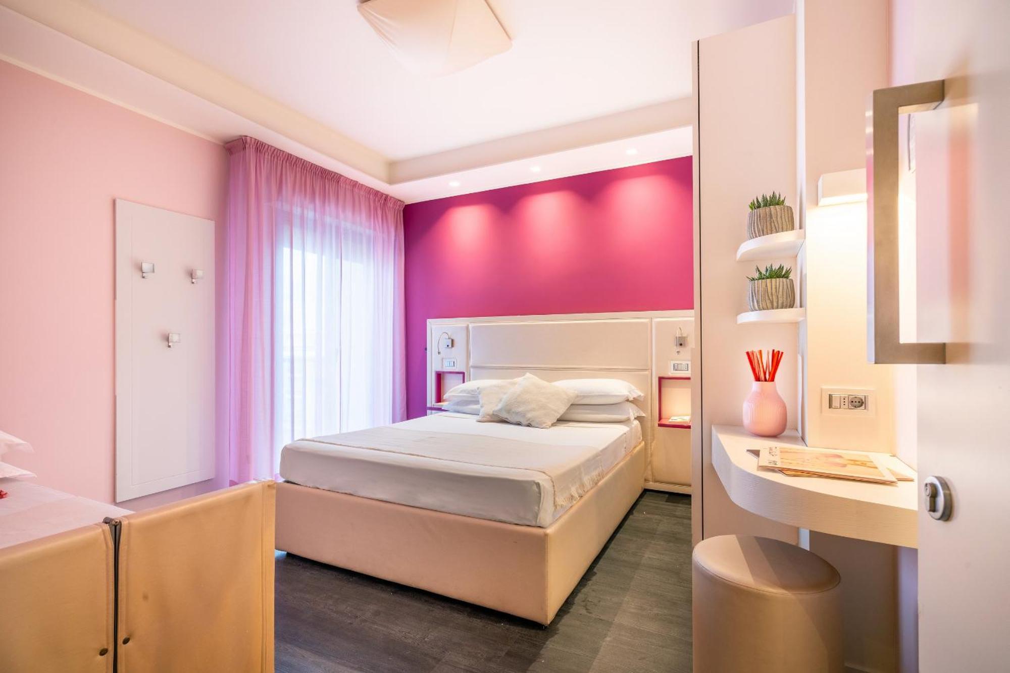 Hotel 2000 Riccione Kültér fotó