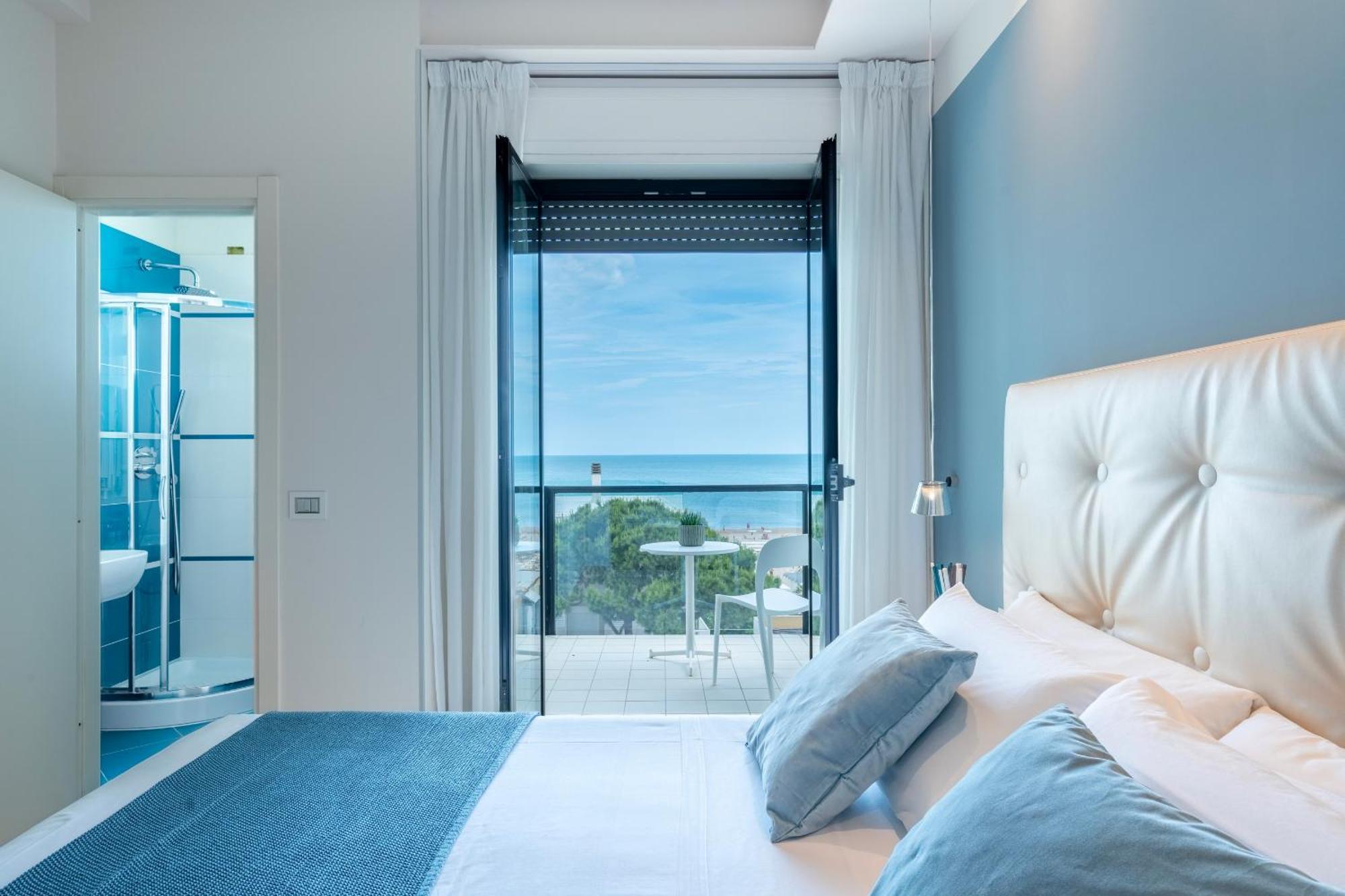 Hotel 2000 Riccione Kültér fotó
