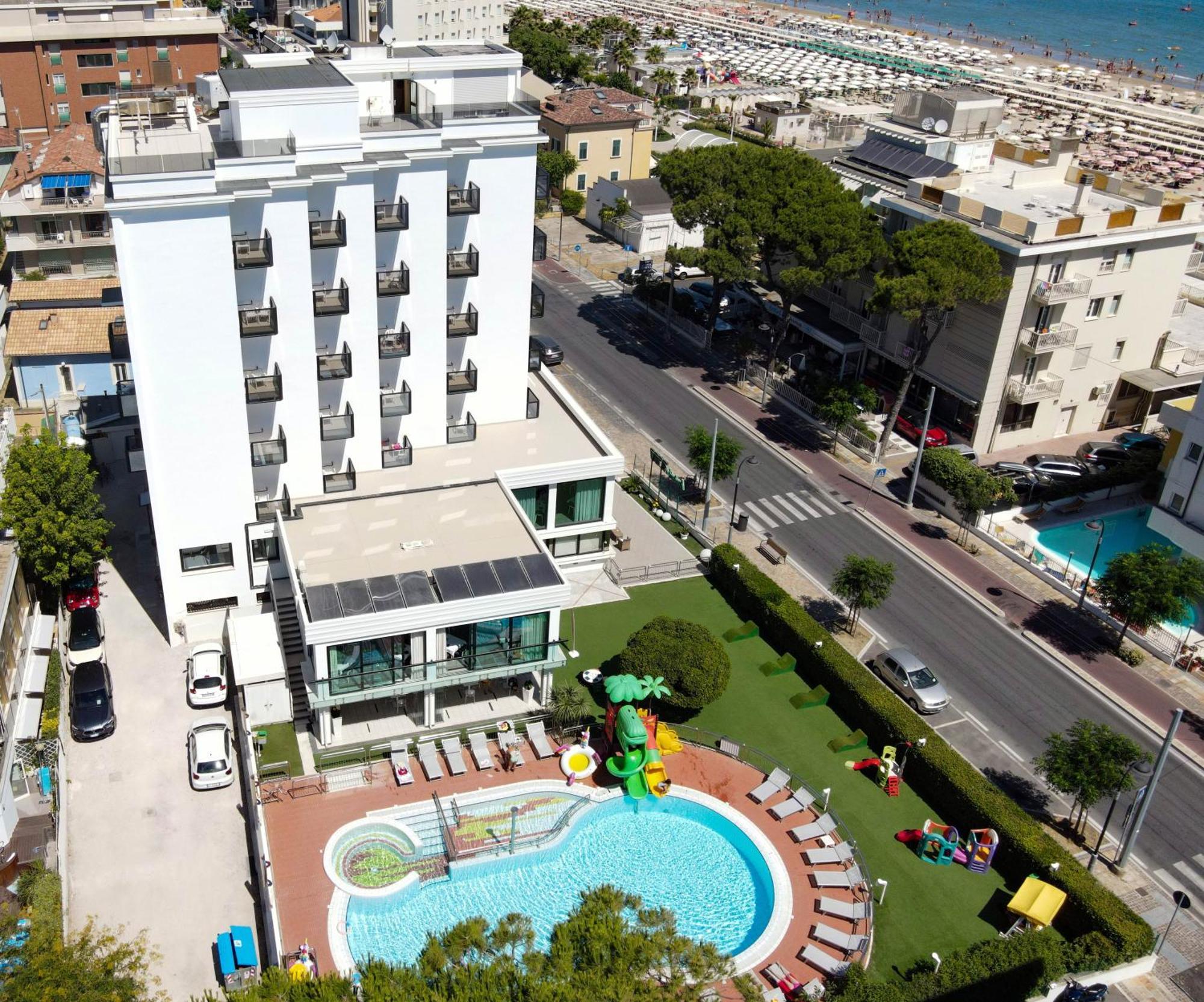 Hotel 2000 Riccione Kültér fotó
